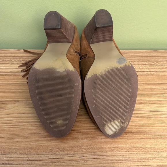 Steve Madden Ohio Fringe Suede Booties in Chestnut Brown, Size 10 - Picture 12 of 15